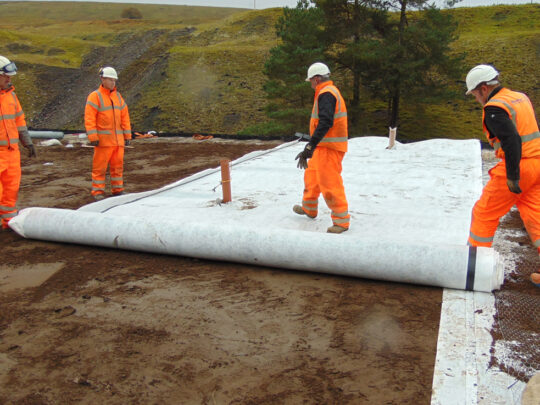 Wide width rolls enabled rapid installation and minimised the number of joints
