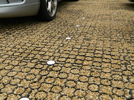 Gravel car parking using Sudspave porous paving grids