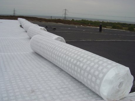 Pozidrain G rolls being installed on the steep slopes
