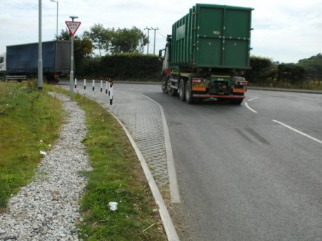 Truckcell can be used to widen junctions the turning of long vehicles
